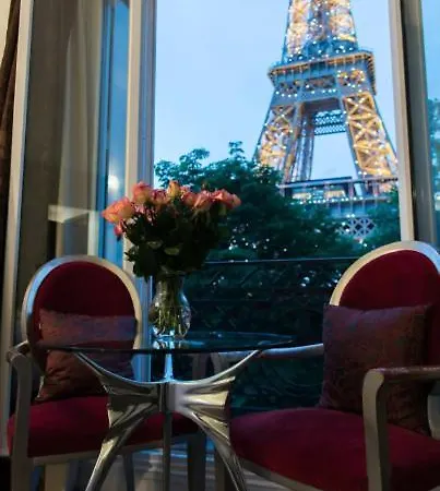 Magnificent Eiffel Tower *